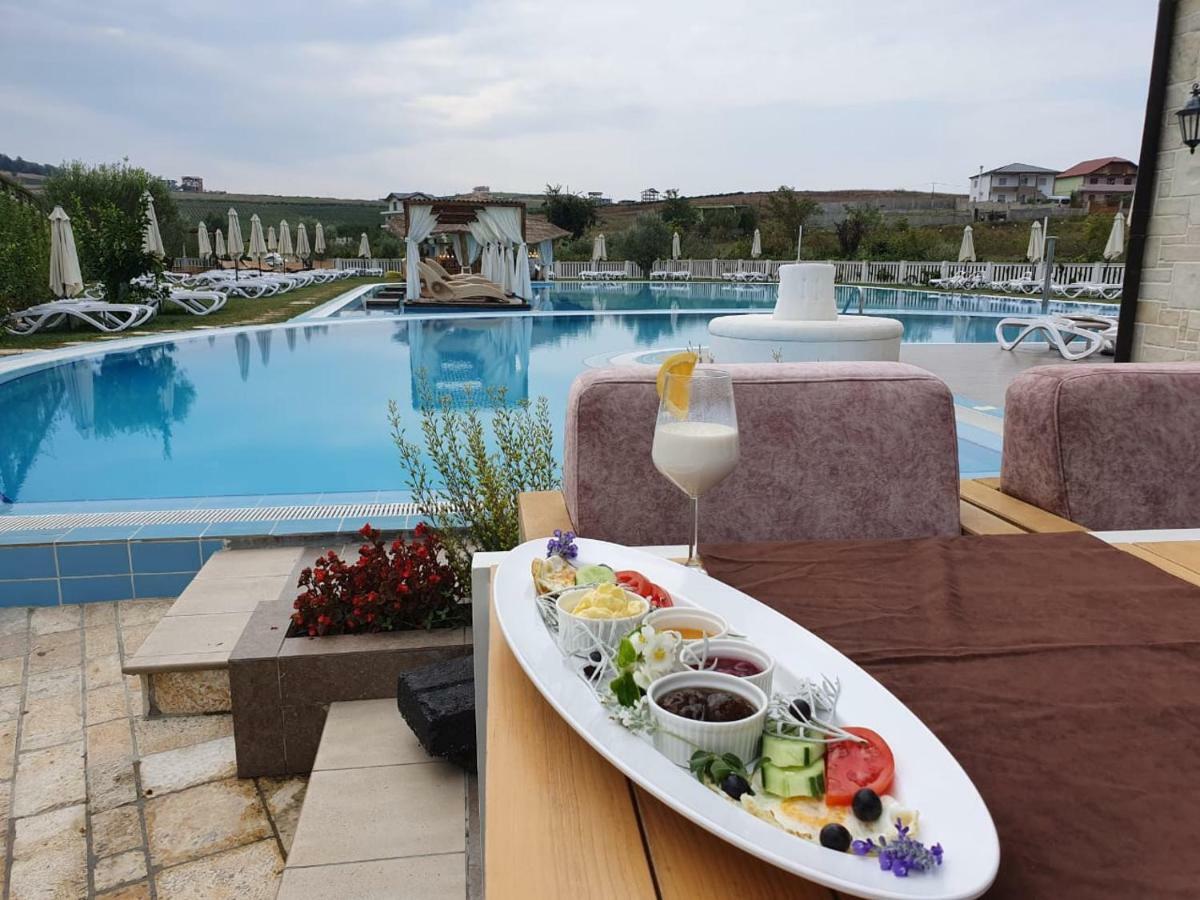 Vinea Resort Durres Exterior photo
